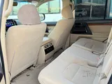 land cruiser GXR V6